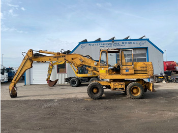 Excavadora de ruedas LIEBHERR