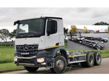 Camión multibasculante MERCEDES-BENZ Arocs 2642