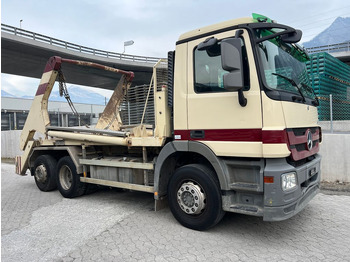 Camión portacontenedor de cadenas MERCEDES-BENZ Actros 2536