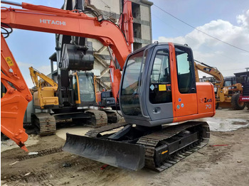 Excavadora de cadenas HITACHI ZX200-3G: foto 4