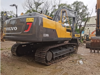 Excavadora VOLVO EC200