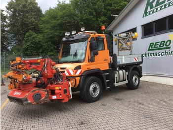 Vehículo municipal UNIMOG