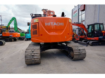 Excavadora de cadenas Hitachi ZX225USLC-5B MARTTIINILLA: foto 4