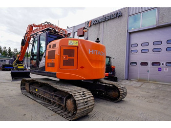 Excavadora de cadenas Hitachi ZX225USLC-5B MARTTIINILLA: foto 3