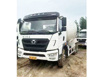 Camión hormigonera XCMG Official 2019 Year 14 Cubic Meter Second Hand Used Concrete Mixer Trucks: foto 2