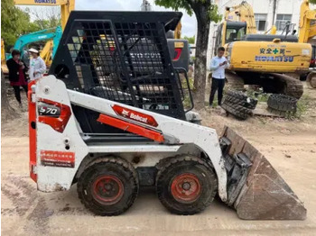 Minicargadora BOBCAT S70