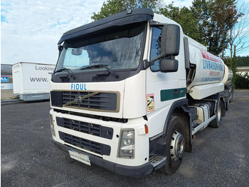 Camión cisterna VOLVO FM 440