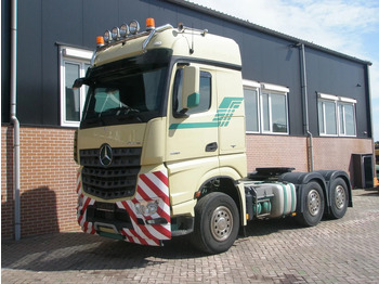 Cabeza tractora MERCEDES-BENZ Arocs 3351