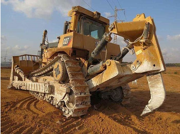 Bulldozer CATERPILLAR