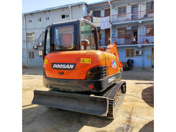 Excavadora de cadenas Awesome Performance Korea Imported Small Scale Used Doosan Dx60 Excavator in Shanghai good price: foto 5