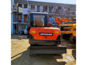 Excavadora de cadenas Awesome Performance Korea Imported Small Scale Used Doosan Dx60 Excavator in Shanghai good price: foto 3