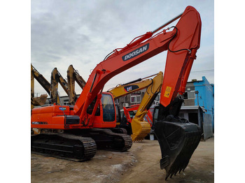 Excavadora de cadenas DOOSAN DH150