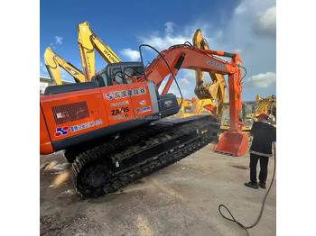 Excavadora de cadenas HITACHI ZX200