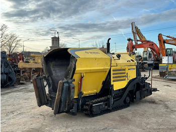 Pavimentadora de asfalto BOMAG