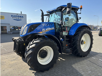 Tractor NEW HOLLAND T7.245