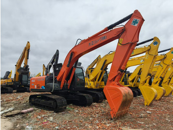 Excavadora de cadenas HITACHI ZX200: foto 5