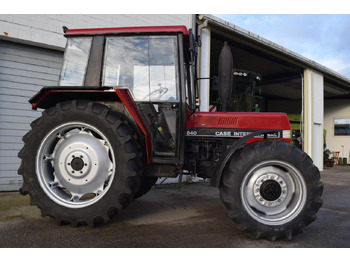 Tractor CASE IH 840