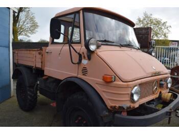 Vehículo municipal UNIMOG