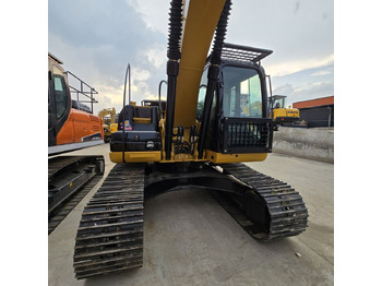 Excavadora de cadenas CATERPILLAR 320DL