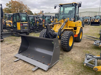 Leasing de Volvo L 30 G MIETE / RENTAL Volvo L 30 G MIETE / RENTAL: foto 2