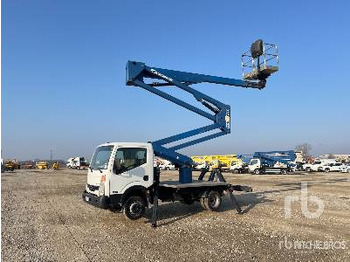 Camión con plataforma elevadora NISSAN CABSTAR 2012 Socage DA 320 18 m on (Ino ...: foto 2