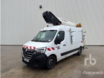 Camión con plataforma elevadora RENAULT Master