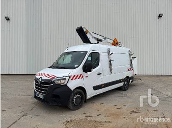 Camión con plataforma elevadora RENAULT Master