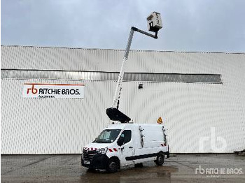 Camión con plataforma elevadora RENAULT Master