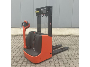 Apilador LINDE L12