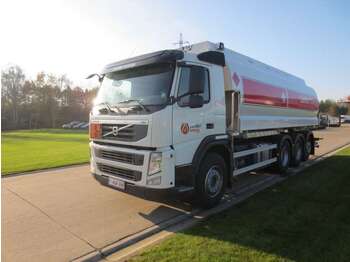 Camión cisterna VOLVO FM