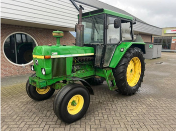 Tractor JOHN DEERE 3130