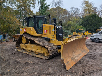 Bulldozer CATERPILLAR D6