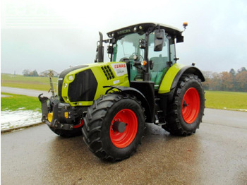 Tractor CLAAS Arion 550