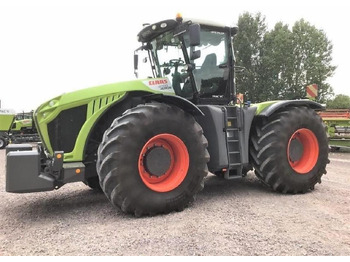 Tractor CLAAS Xerion 4000