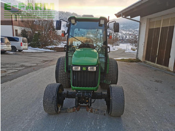 Tractor John Deere 4720: foto 2