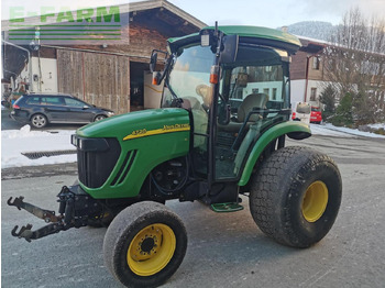 Tractor JOHN DEERE