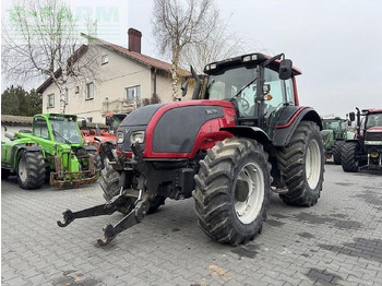 Tractor VALTRA T151