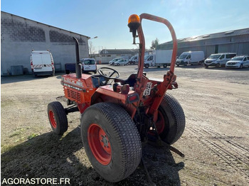 Tractor KUBOTA L2850: foto 3