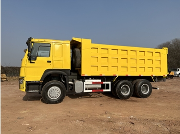 Camión volquete para transporte de silos SINOTRUK Howo Dump truck 371: foto 3