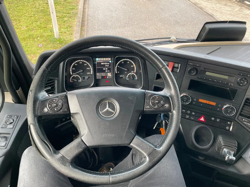 Cabeza tractora Mercedes-Benz Actros 1943 full adr 2017 only 695.000 km: foto 9