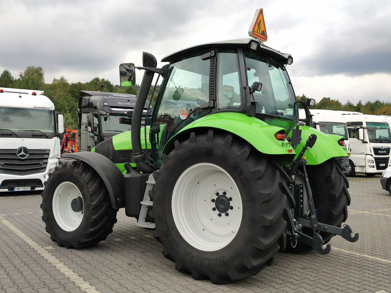 Tractor Deutz Fahr Agrotron M620 4x4 Przedni Tuz Wałek W.O.M Wyjścia do Przyczepy: foto 9