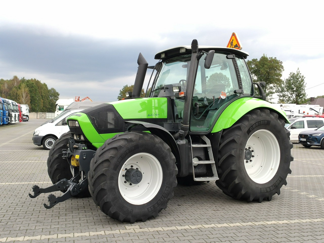 Tractor Deutz Fahr Agrotron M620 4x4 Przedni Tuz Wałek W.O.M Wyjścia do Przyczepy: foto 6