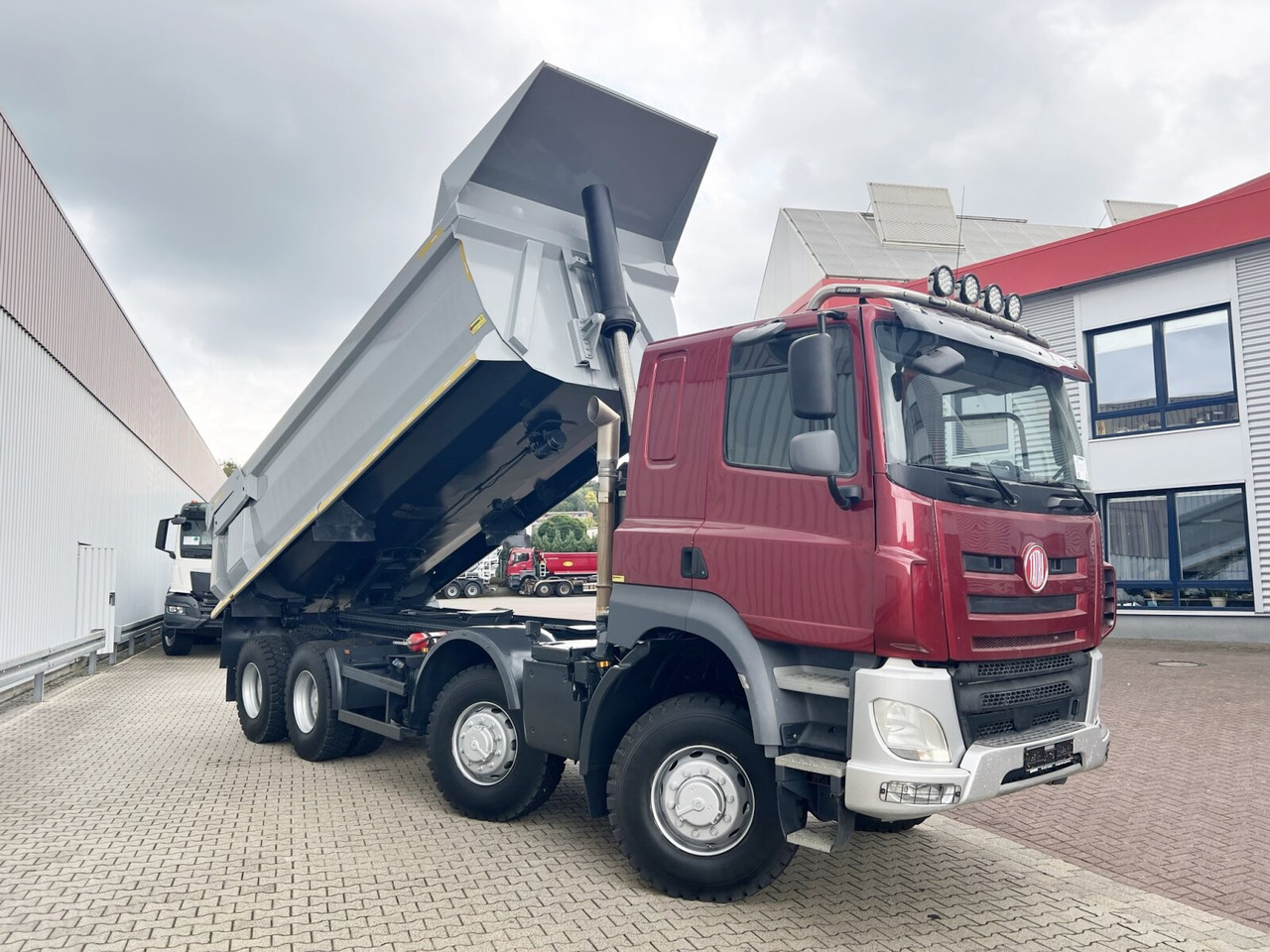 Leasing de Tatra Phoenix 8x8 Phoenix 8x8, Stahlmulde ca. 22m³, hydr. Heckklappe Tatra Phoenix 8x8 Phoenix 8x8, Stahlmulde ca. 22m³, hydr. Heckklappe: foto 8