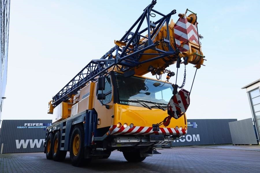 Leasing de Liebherr LTM1055-3.1 Diesel, 6x6x6 Drive, 32.5m Main Boom,  Liebherr LTM1055-3.1 Diesel, 6x6x6 Drive, 32.5m Main Boom,: foto 7