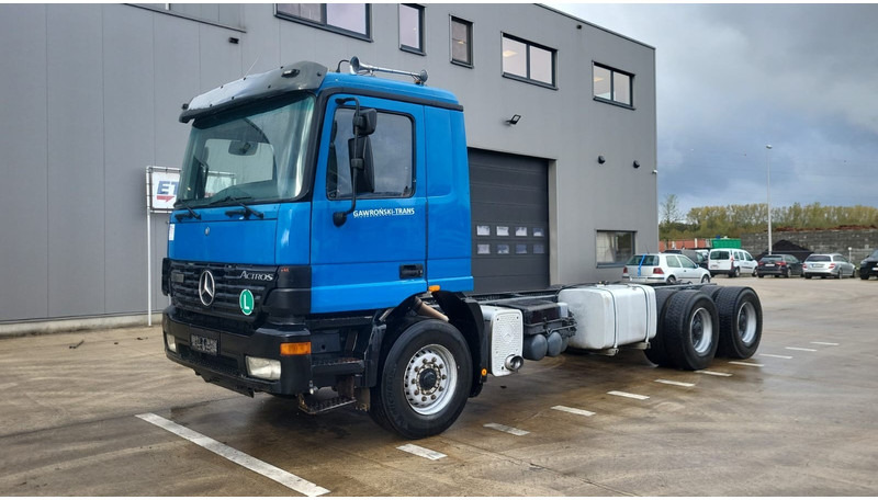 Camión chasis Mercedes-Benz ACTROS 2640  (GRAND PONT / EPS / MP1 / 6X4 / 10 ROUES): foto 1