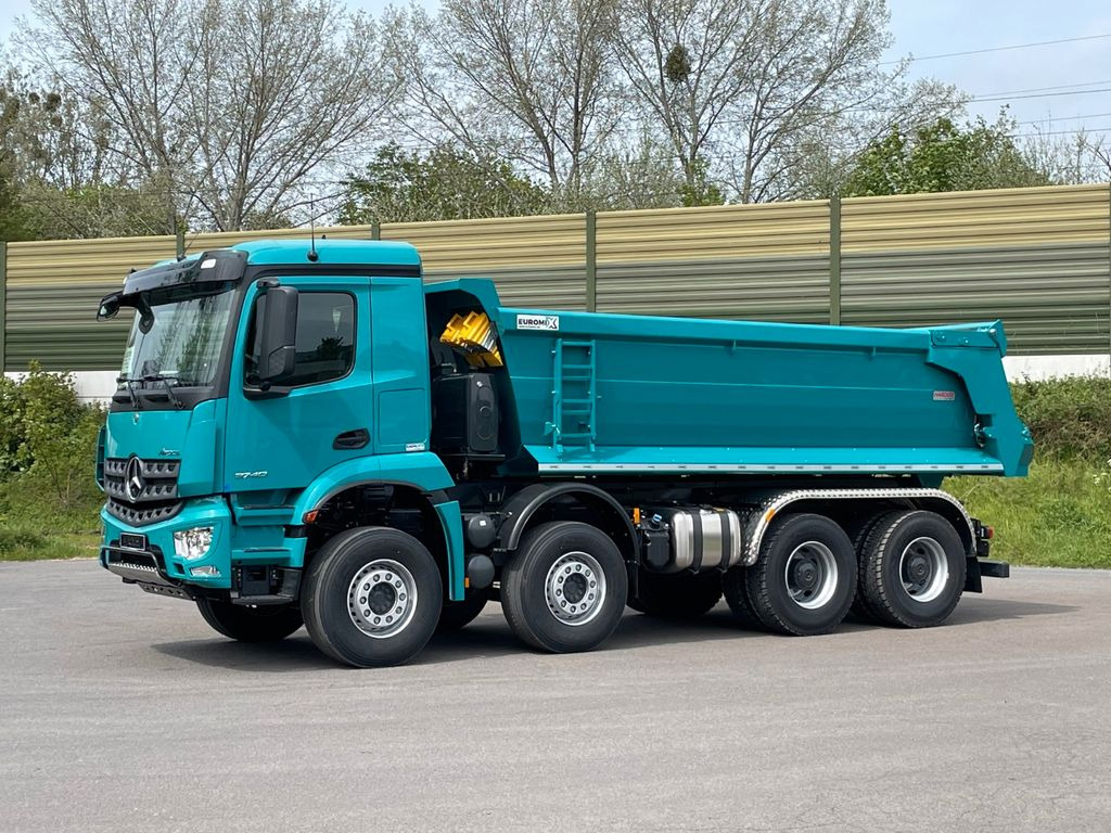 Camión volquete Mercedes-Benz AROCS 5 3546 8X4 EuromixMTP EMK 16 MuldenKipper: foto 11