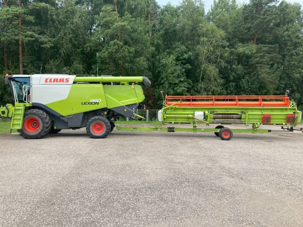 Cosechadora de granos Claas Lexion 660: foto 9