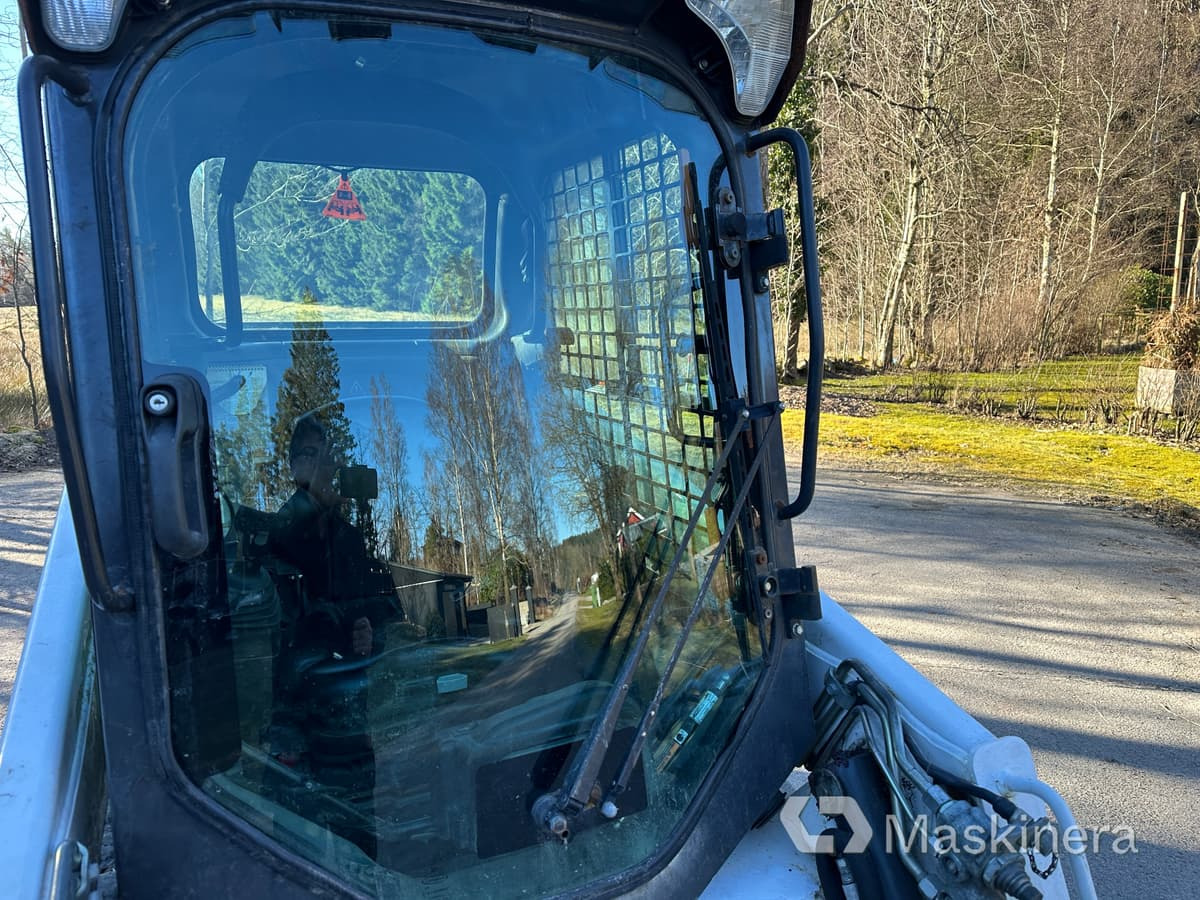 Minicargadora Kompaktlastare BobCat T450 med redskap: foto 34