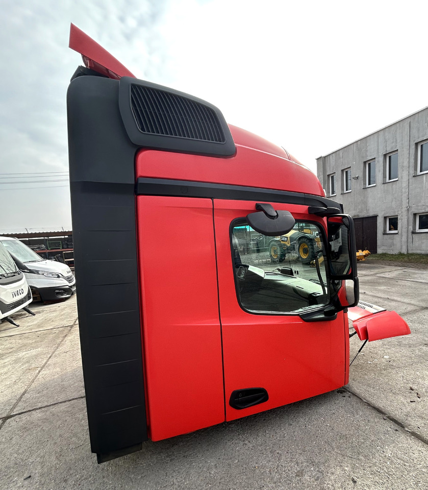 Cabina Mercedes Actros MP4: foto 17