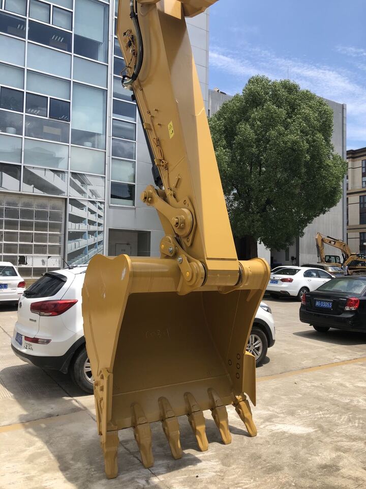 Excavadora de cadenas CATERPILLAR 330 GC: foto 6